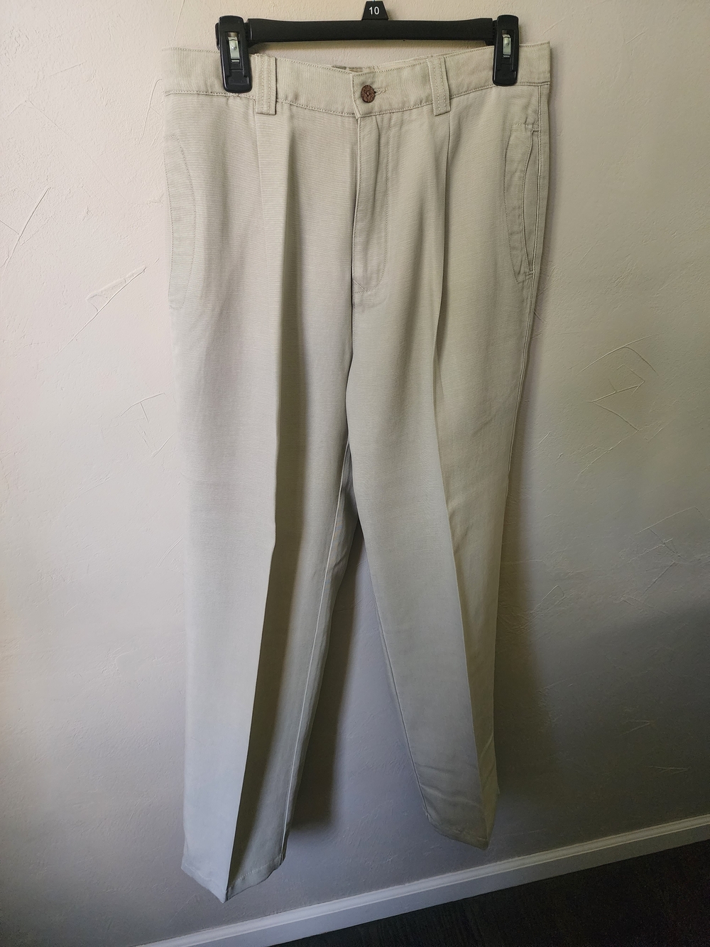 Classic Men's Pleated Dress Pants - Light Beige Size 32